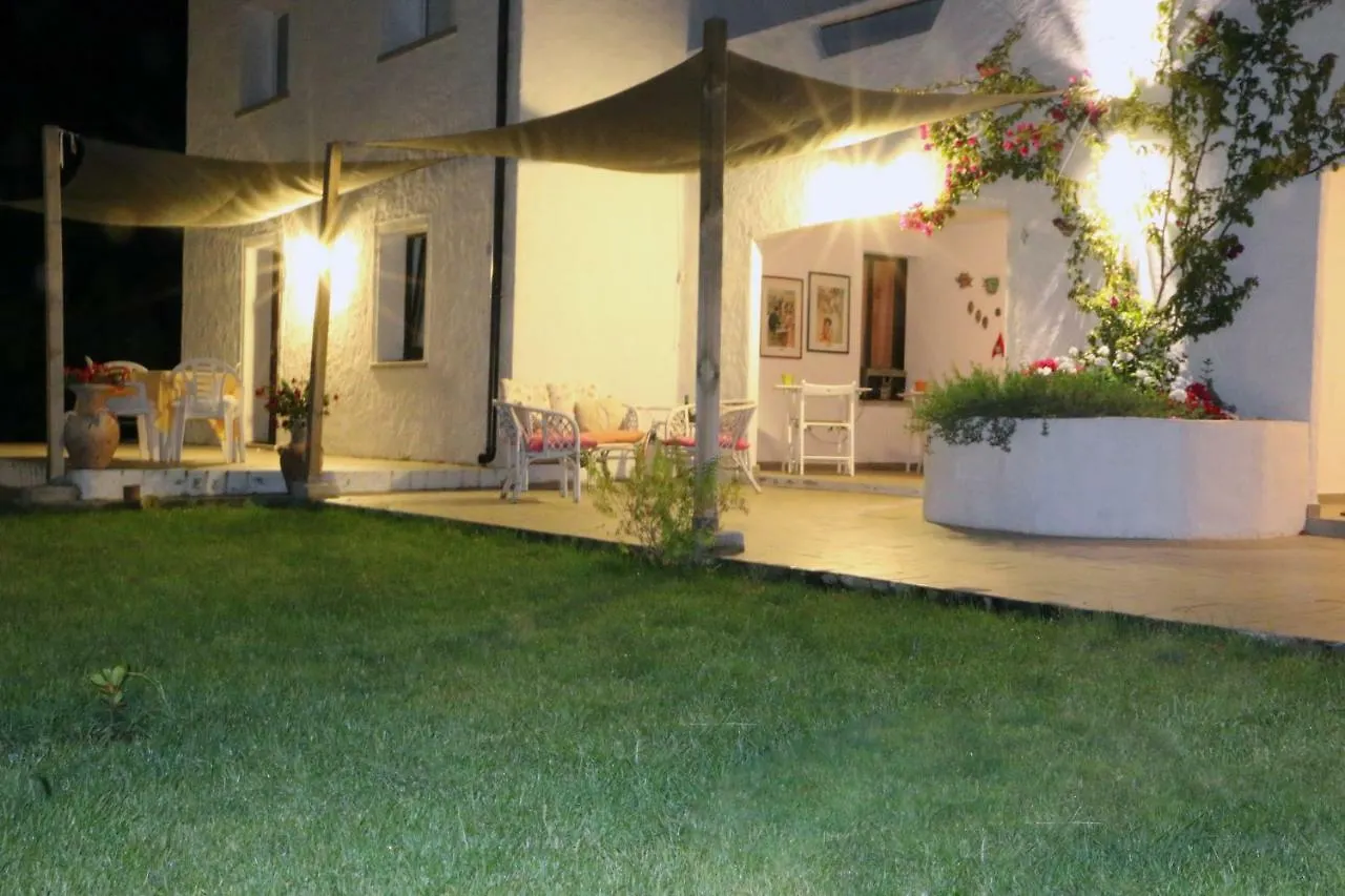 *** Bed & Breakfast Bnb Anacleto Bassacutena Italia