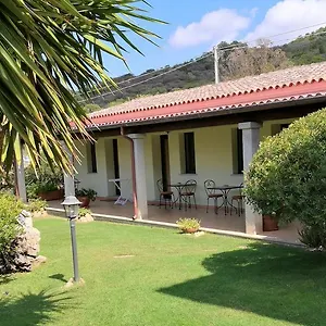 Bed & Breakfast Domo Minnannu Miriu